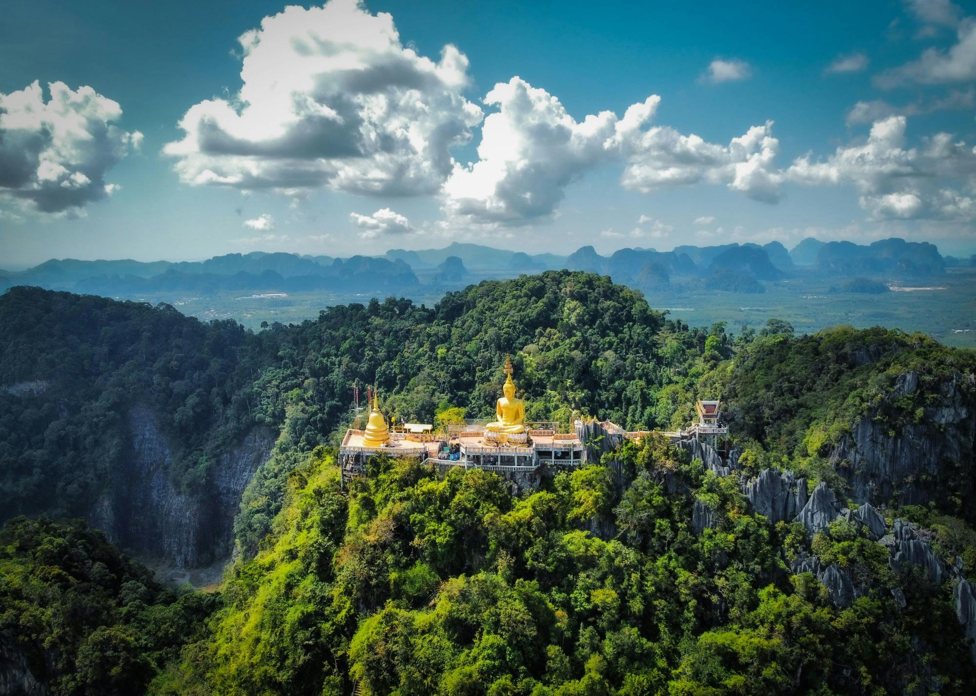 Krabi by og Tigergrottens tempel