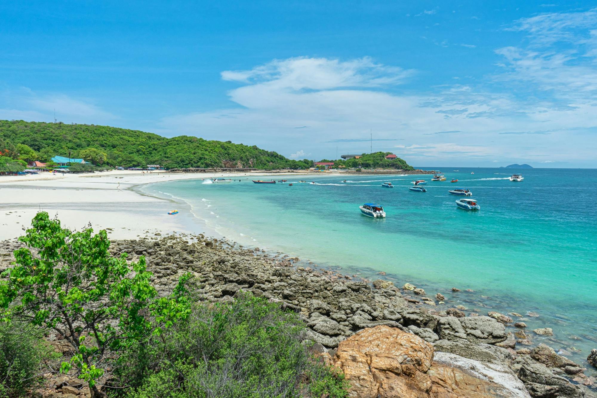 Pattaya panoramautsikt och Coral Island med motorbåt från Bangkok