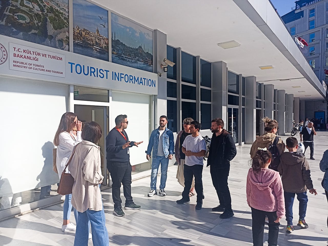 Tour a piedi per piccoli gruppi di Taksim, Galata Tower e Dervish Lodge con una guida locale