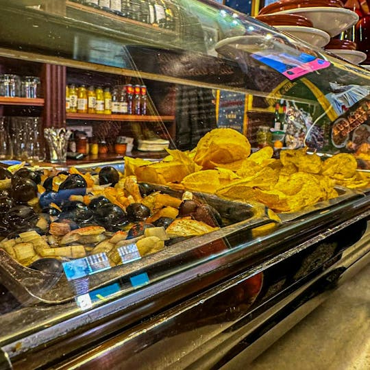 Tour gastronómico en bicicleta eléctrica con todo incluido en Madrid