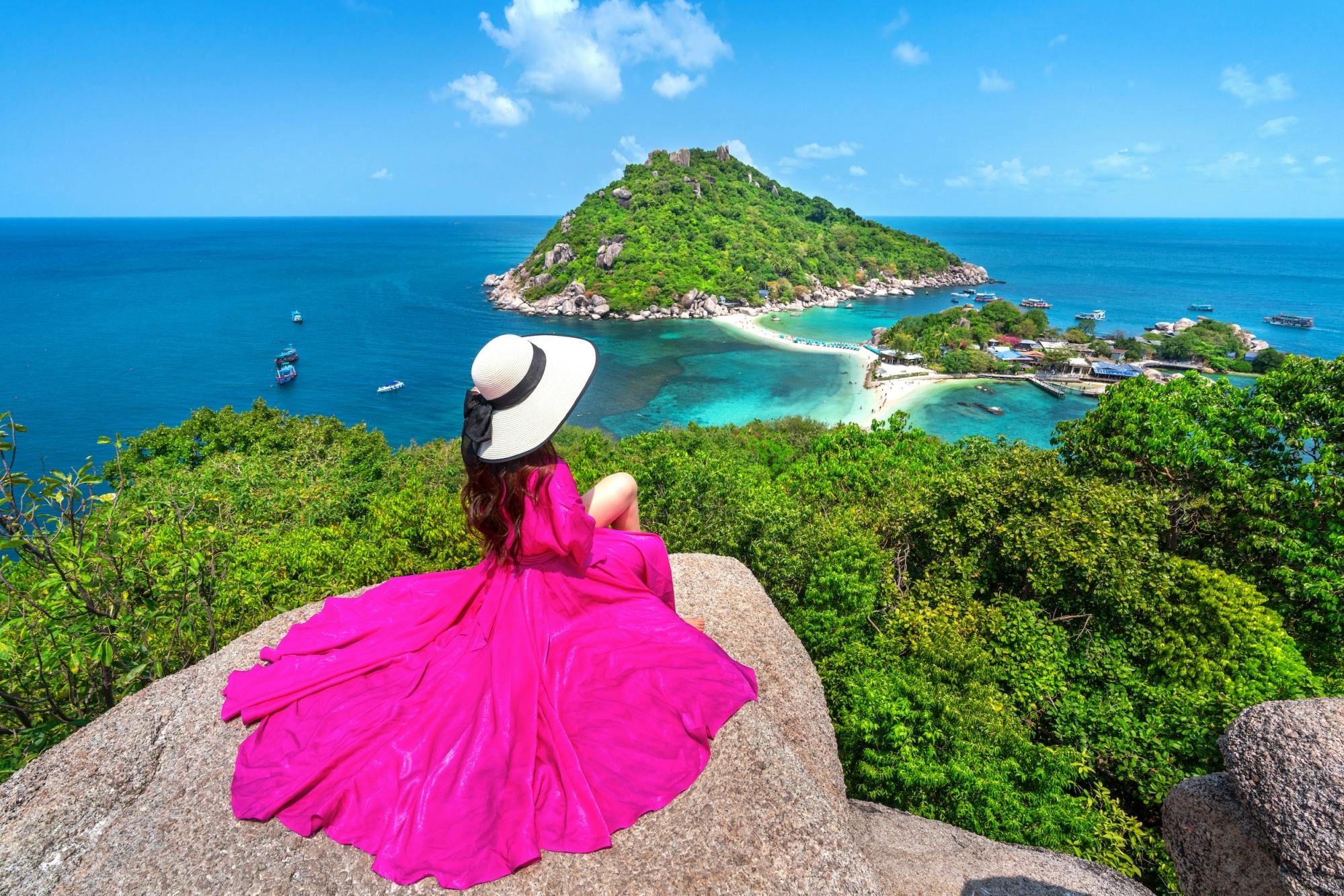 1-day tour to Koh Tao and Nang Yuan with lunch from Pha