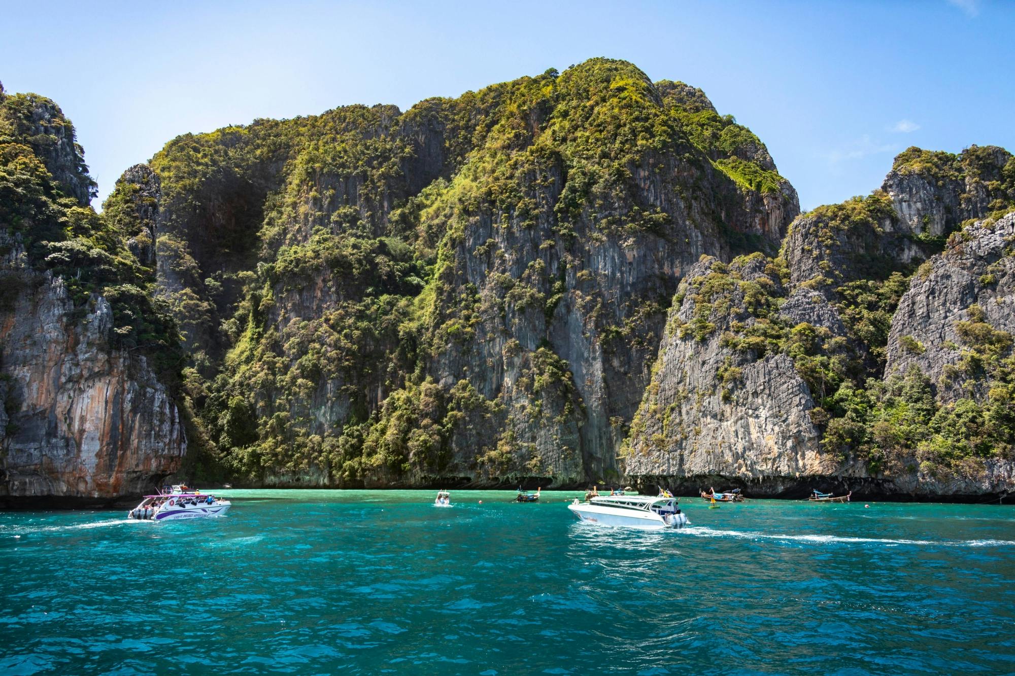 Full Day Phi Phi and Bamboo Island by Speedboat From Khaolak