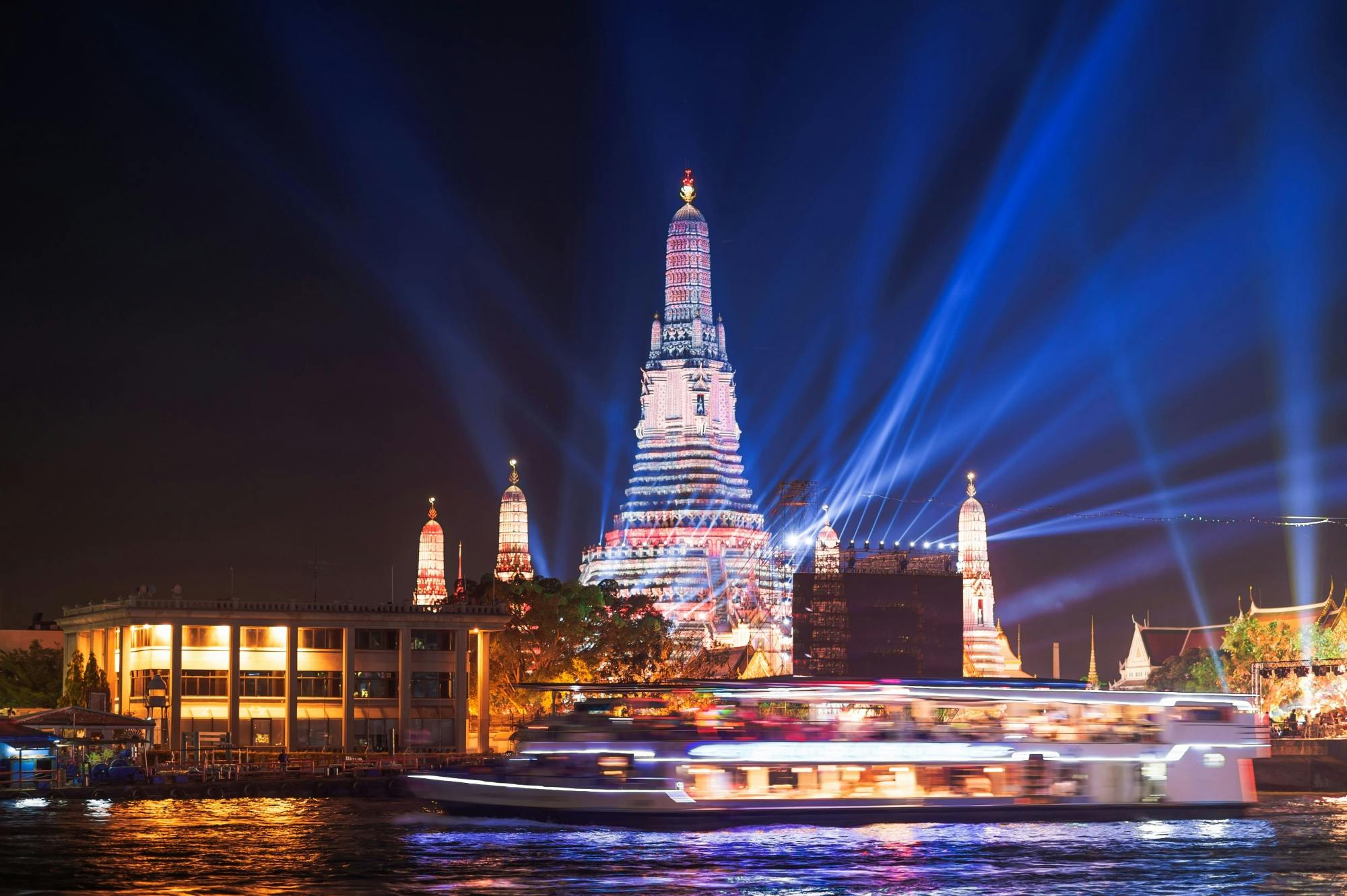 Chao Phraya Princess Dinner Cruise with Meeting Point