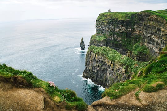 Viagem de um dia pelas Falésias de Moher, por Doolin, por Burren e por Galway saindo de Dublin