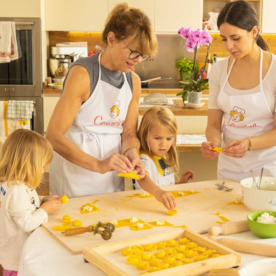 Clase de cocina y degustación en casa de una Cesarina en Roma