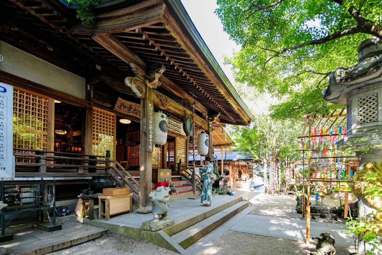 Punti salienti del Kyushu Tour di un giorno Dazaifu, tempio Ruriko-ji, città di Yufuin