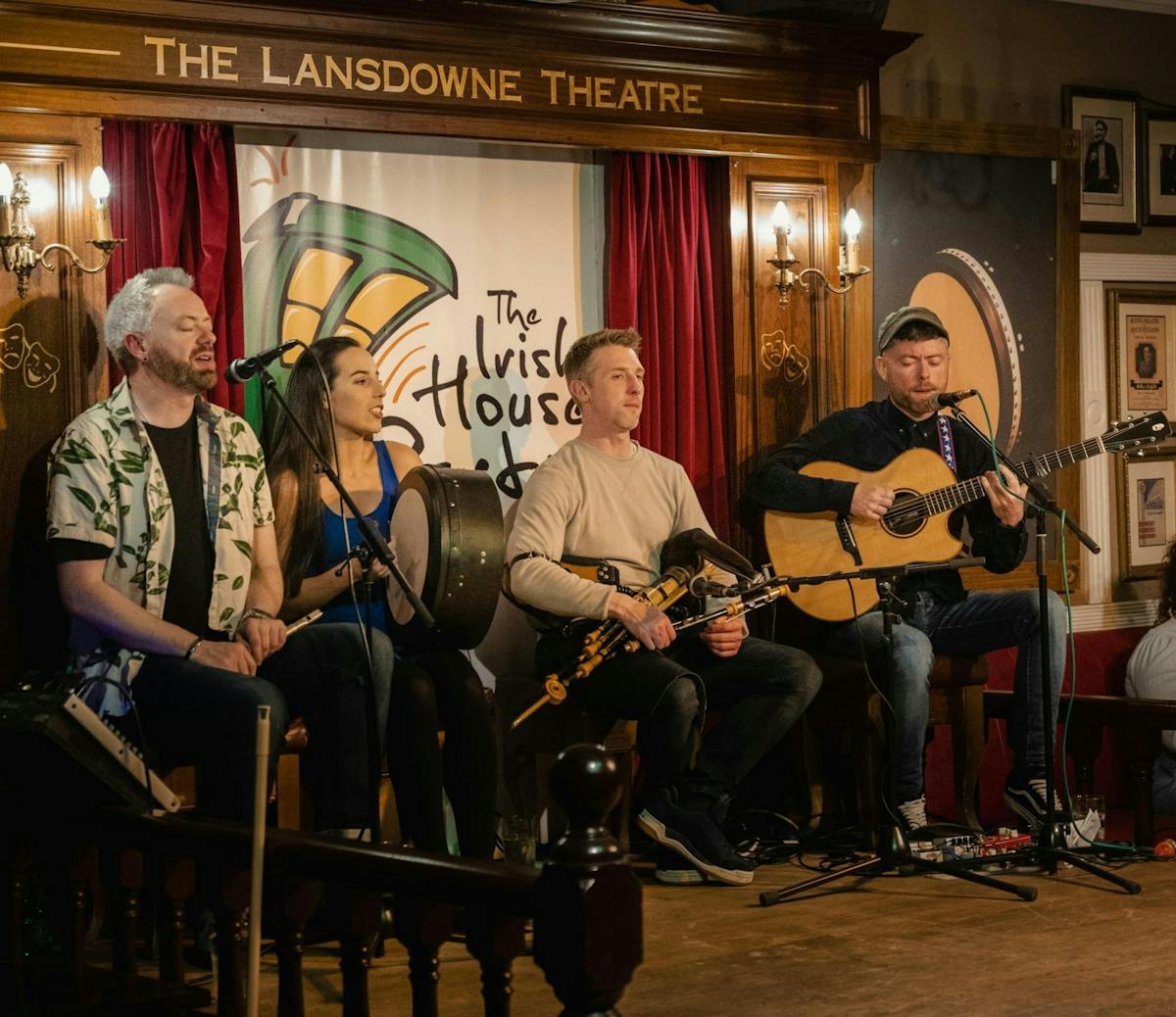 Muziek- en dansvoorstelling met een optioneel diner bij het Irish House Gezelschap