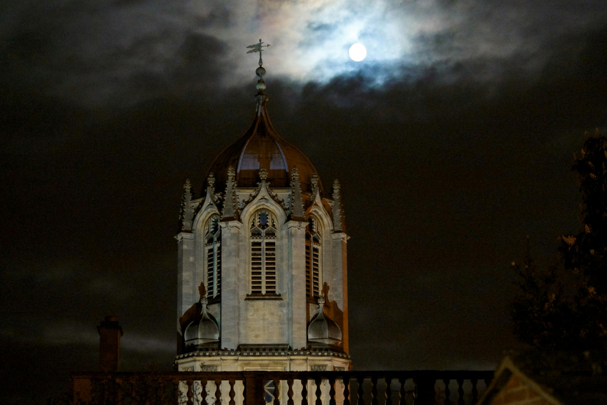 Oxford official walking ghost tour