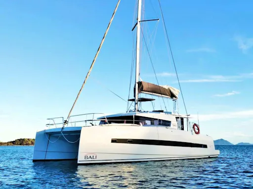 Luxury Catamaran cruise in Panormos