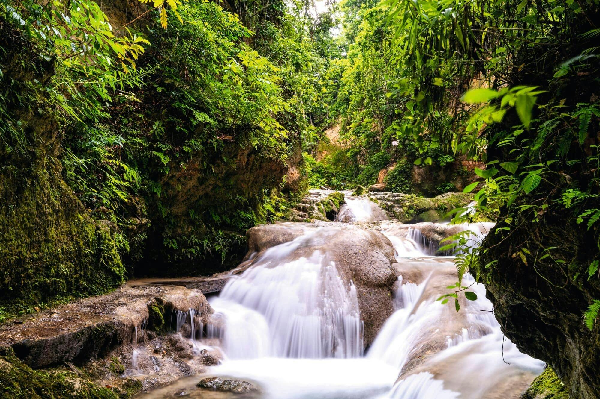 Full-day guided tour to the Blue Hole in Jamaica