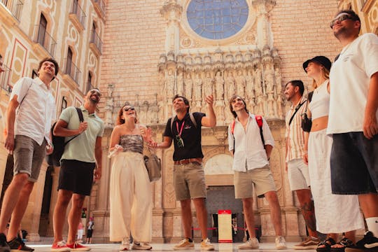 Rondleiding in Montserrat vanuit Barcelona met eten en wijnproeverij