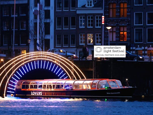 Crucero por el Festival de la Luz de Ámsterdam desde la estación central