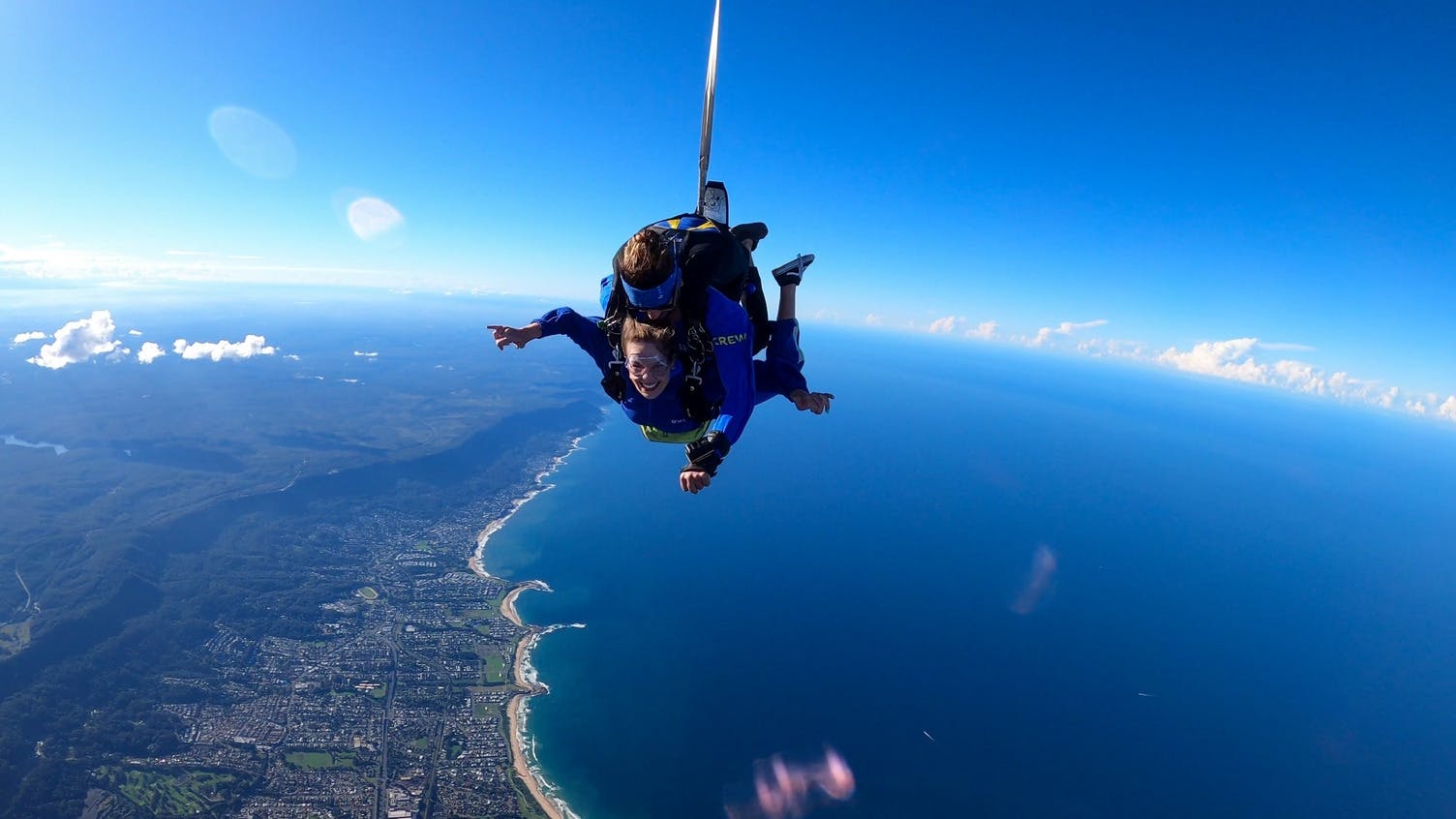 Aventura de paraquedismo sobre Sydney-Wollongong a 15.000 pés