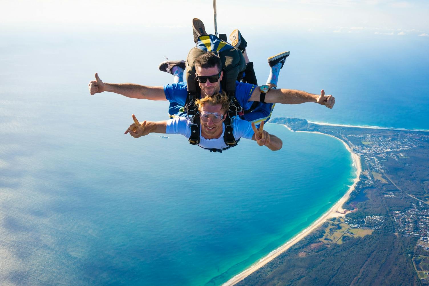 15,000 Ft Byron Bay Skydive During Weekend with Transfer from Brisbane