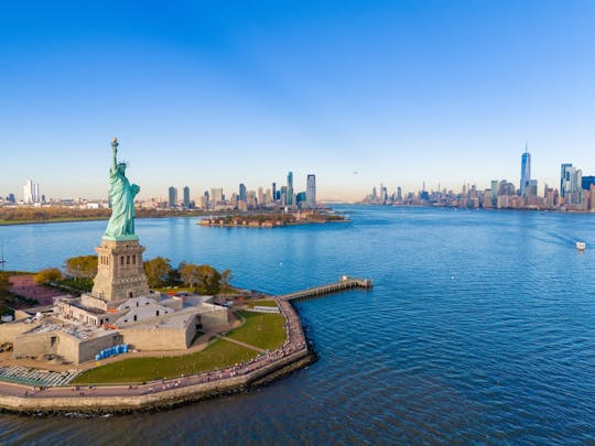 Statue of Liberty and Ellis Island Guided Tour