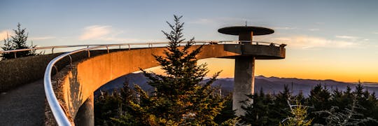 Tour in bundle autoguidato di Great Smoky, Cades Cove e Blue Ridge Parkway