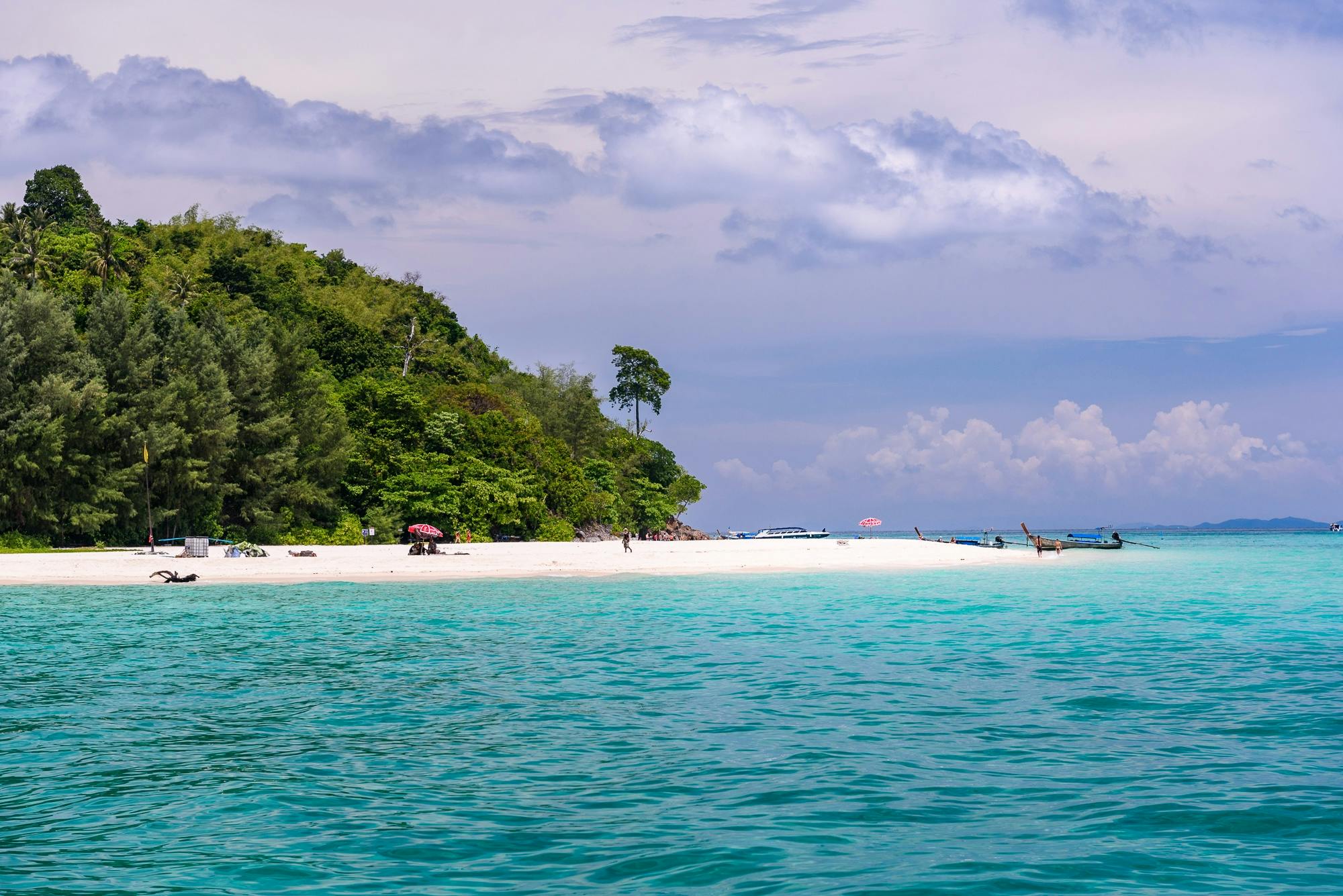 Speedboat Tour to Koh Phi Phi and Bamboo from Lanta