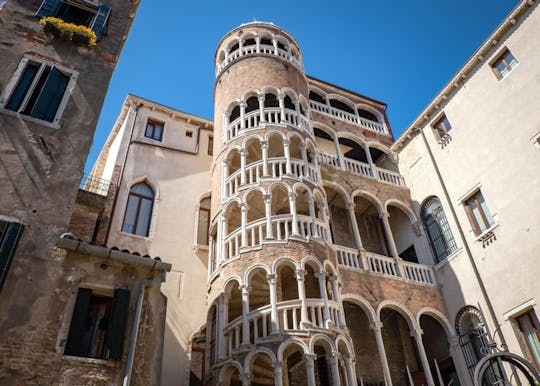 Hidden Gems Walking Tour with a Local Guide in Venice