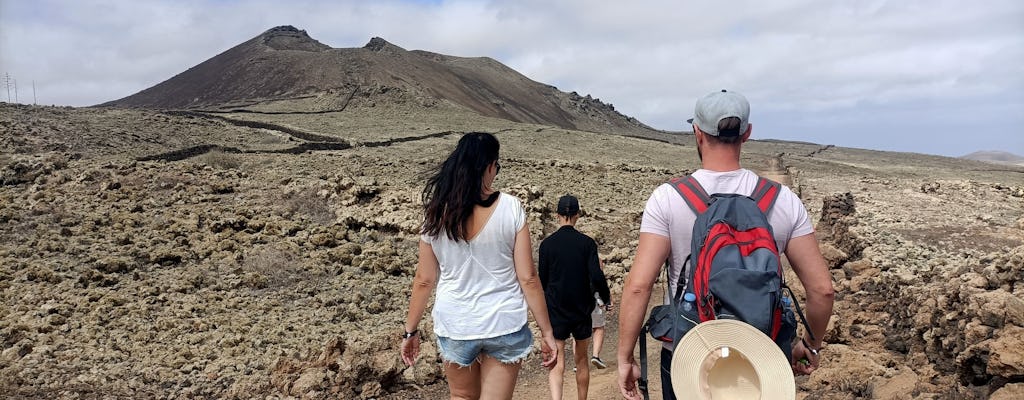 Excursión de senderismo al volcán Arena