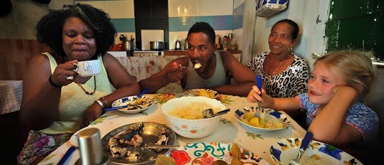 Expérience culinaire culturelle avec une famille locale à Mindelo