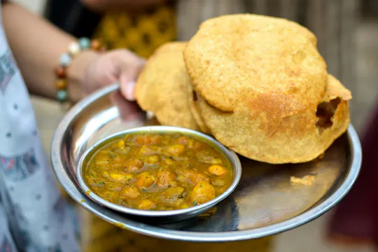 Cultural Dining Experience with a Local Family in Jaipur