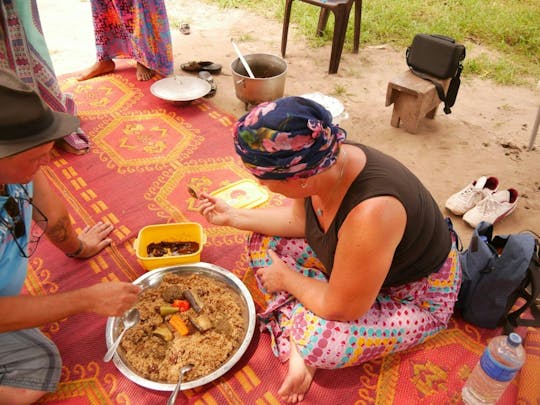 Experiência gastronômica cultural com uma família local em Kotu