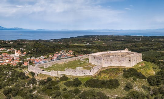 Chlemoutsi Castle & Traditional Arkoudi Village Tour