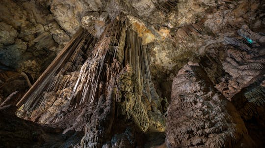 Ingresso para a Caverna de Nerja com Guia de Áudio