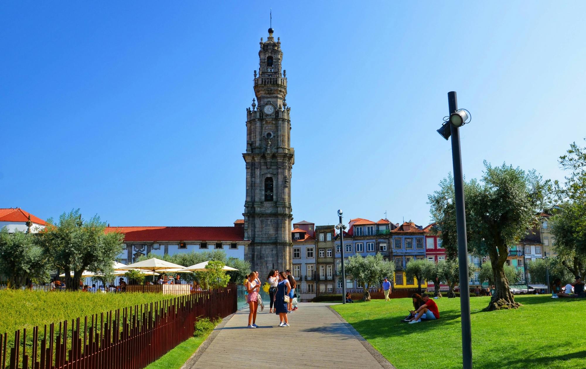 Visita guiada de 3 horas por Oporto con visita a bodegas y degustación final