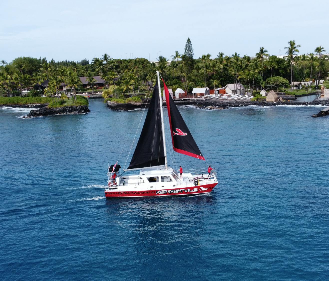 Kona All-Inclusive Snorkel and Sail Afternoon Experience