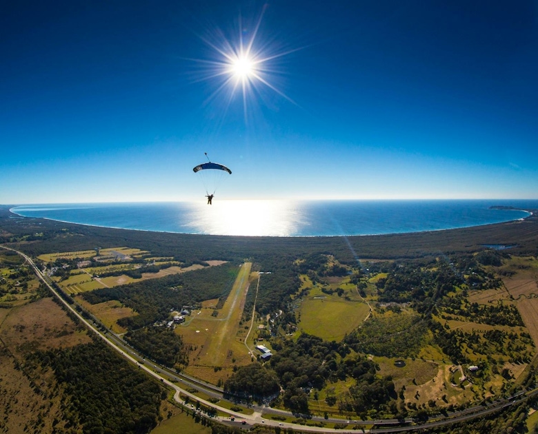 Gold Coast Other Sports: Skydiving & Surf Sessions