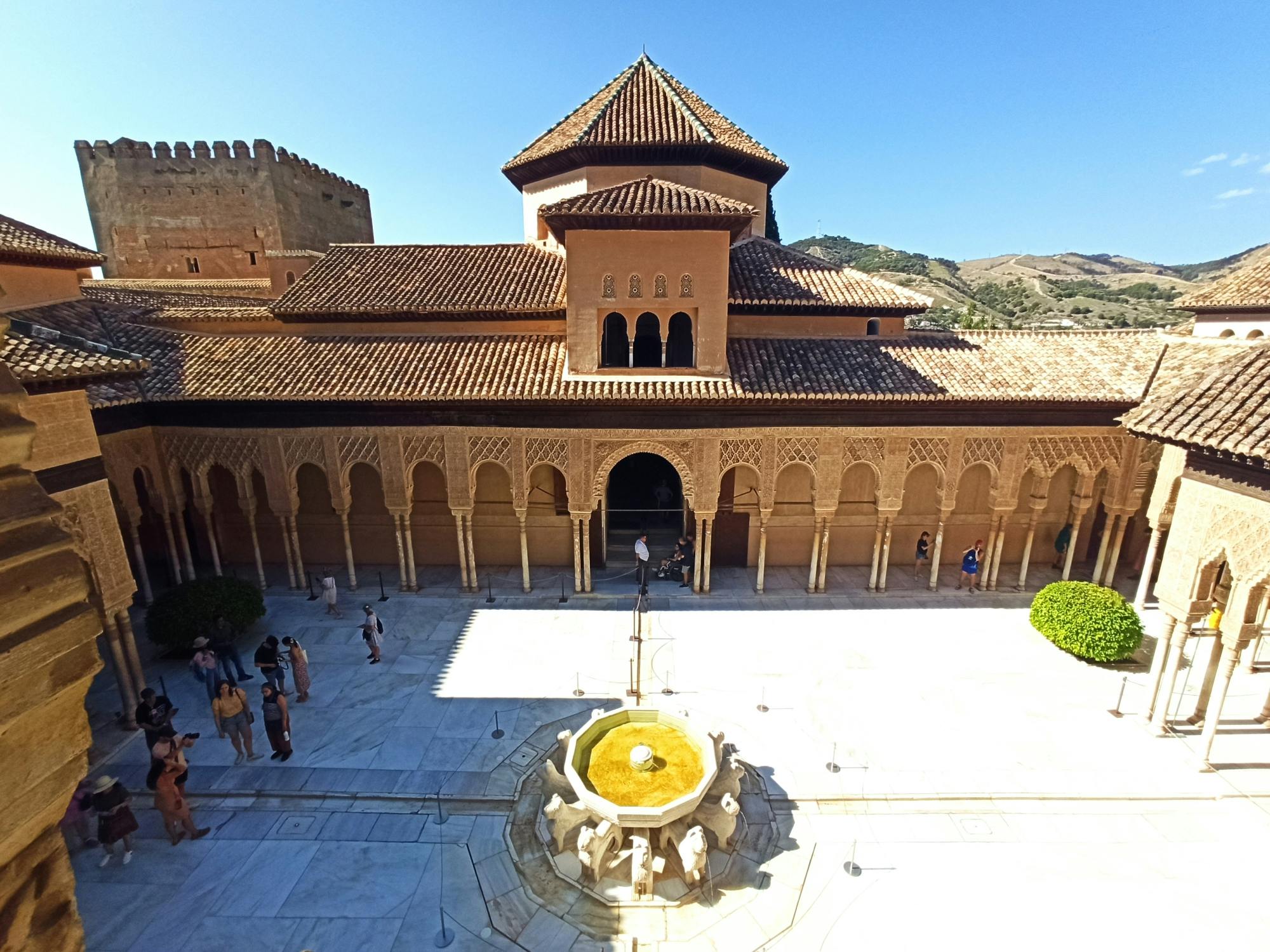 Führung durch die Alhambra in Gruppen von maximal 10 Personen