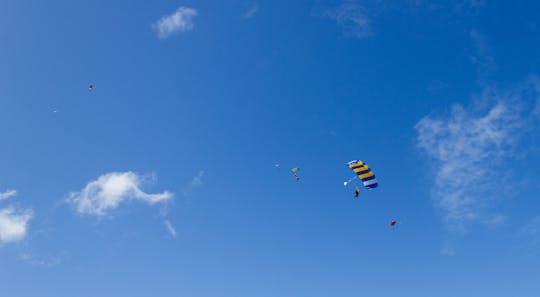 15,000Ft Skydive Experience in Byron Bay During Weekend