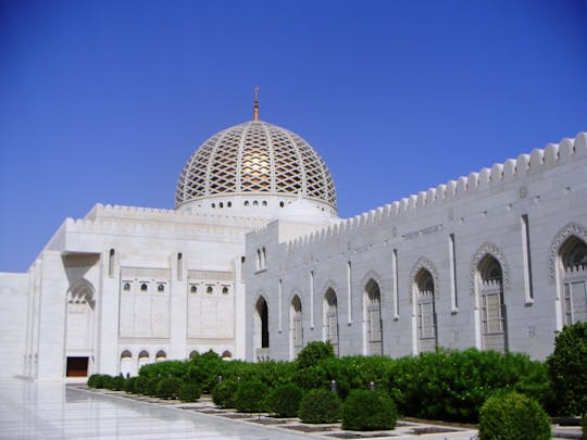 Visita guiada de meio dia aos marcos icônicos da cidade de Muscat