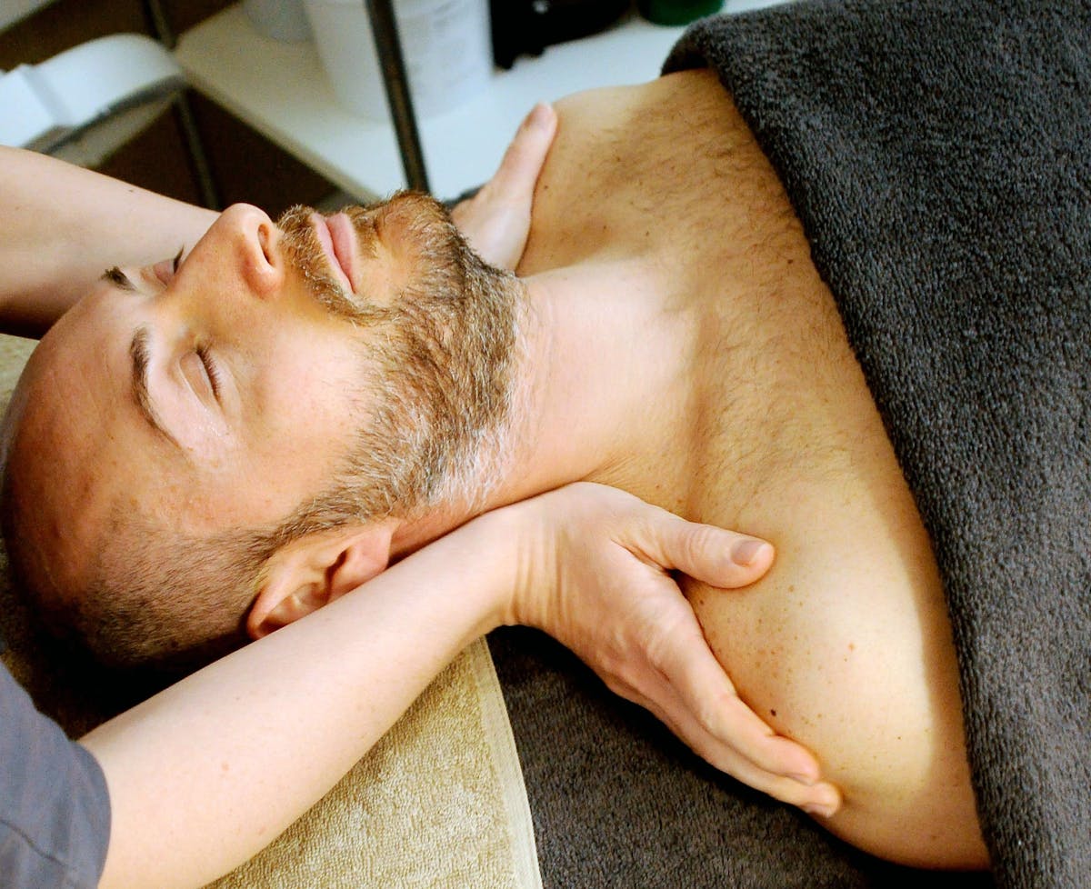 Massaggio balinese di 120 minuti alla Taman Air Spa