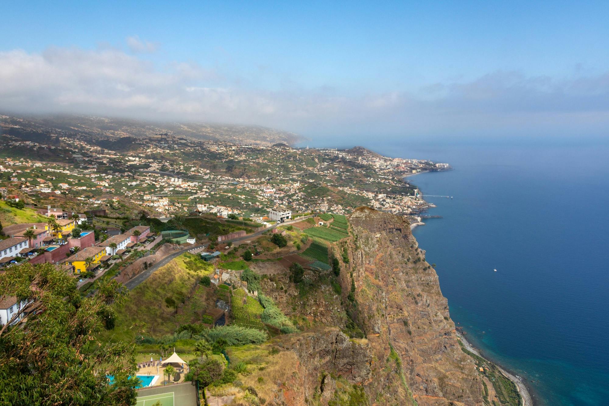 Deluxe Western Madeira Tour with Cabo Girão and Lunch