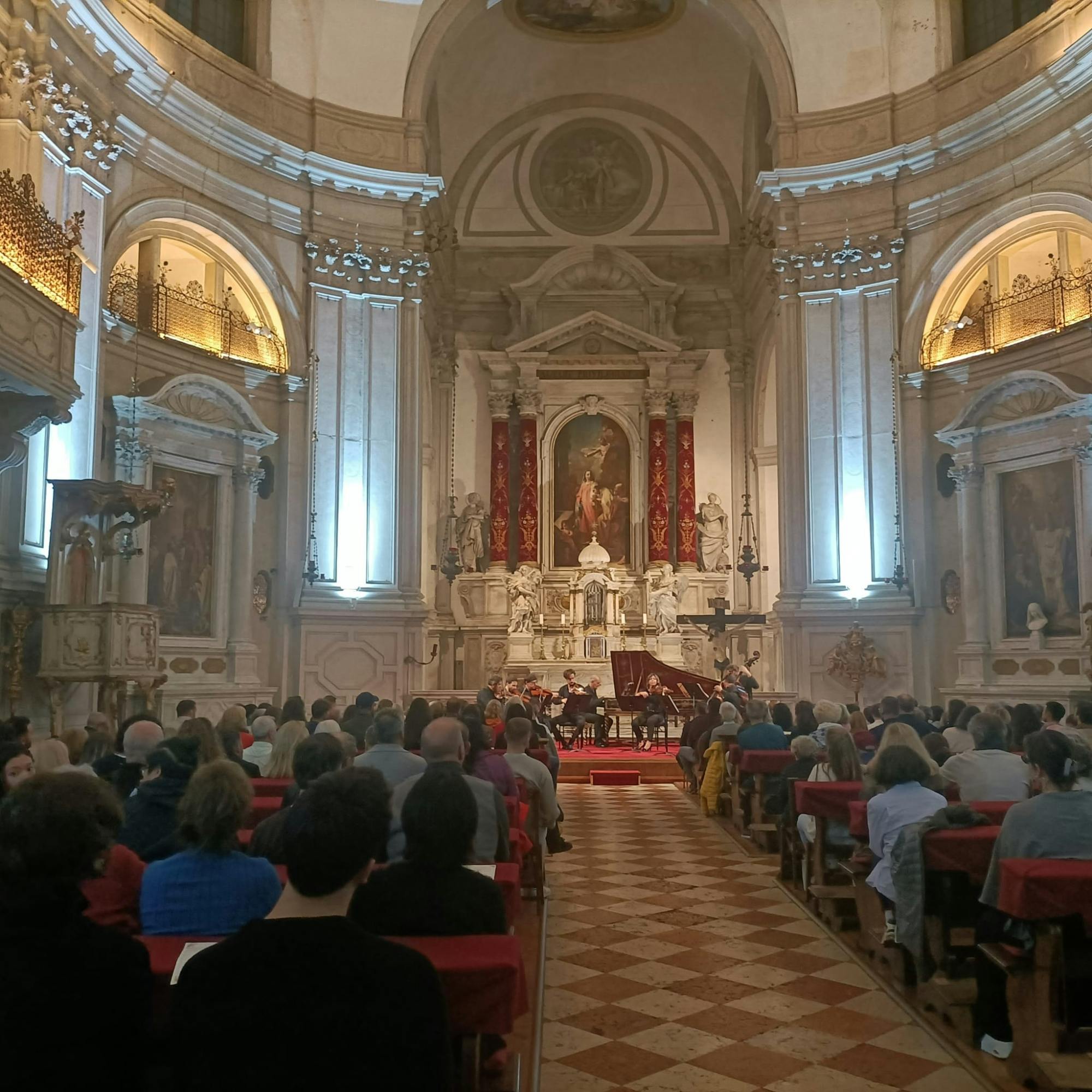 En torno a Vivaldi: una experiencia inmersiva en la Iglesia de Vivaldi