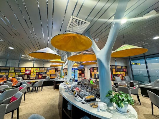 Access to the Phu Bai International Airport business lounge