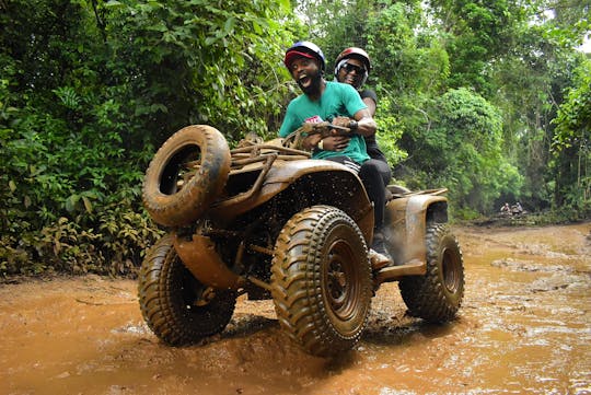 Avventura nella giungla con ATV, teleferica, cenote e degustazione di tequila