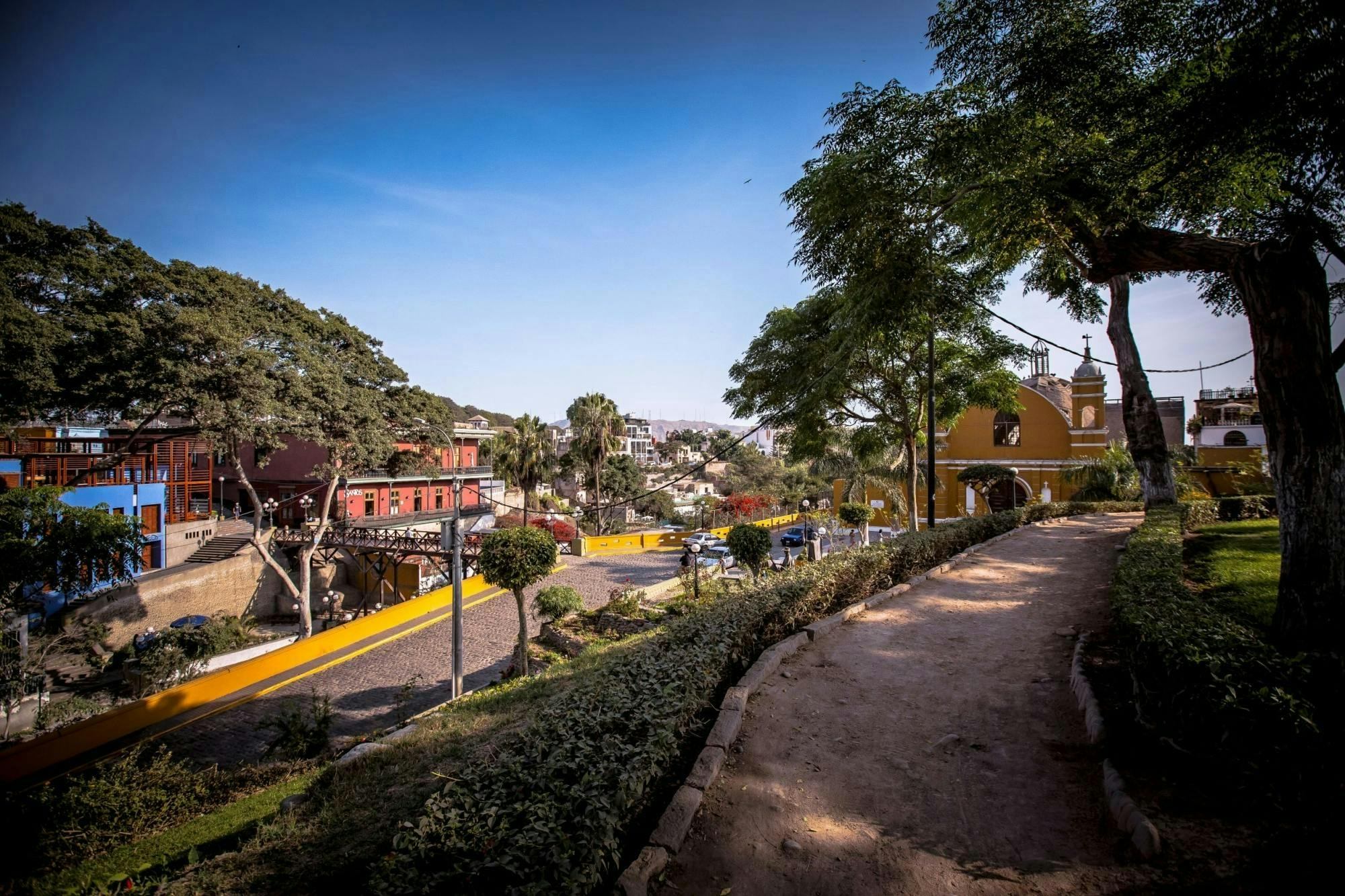 Half-Day Private Tour of Barranco's Cuisine and Culture