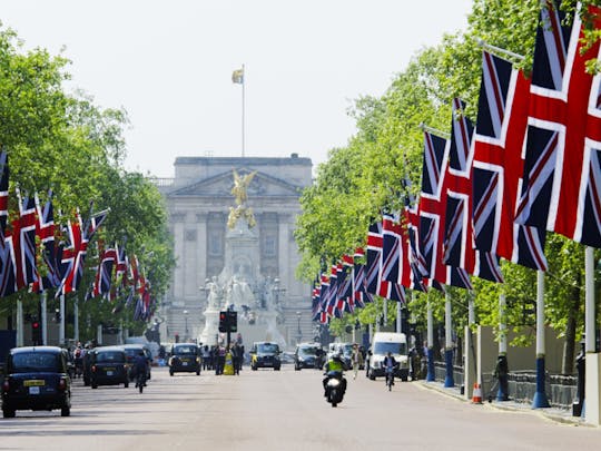 London Top Sights Guided Tour with Entrance to Westminster Abbey