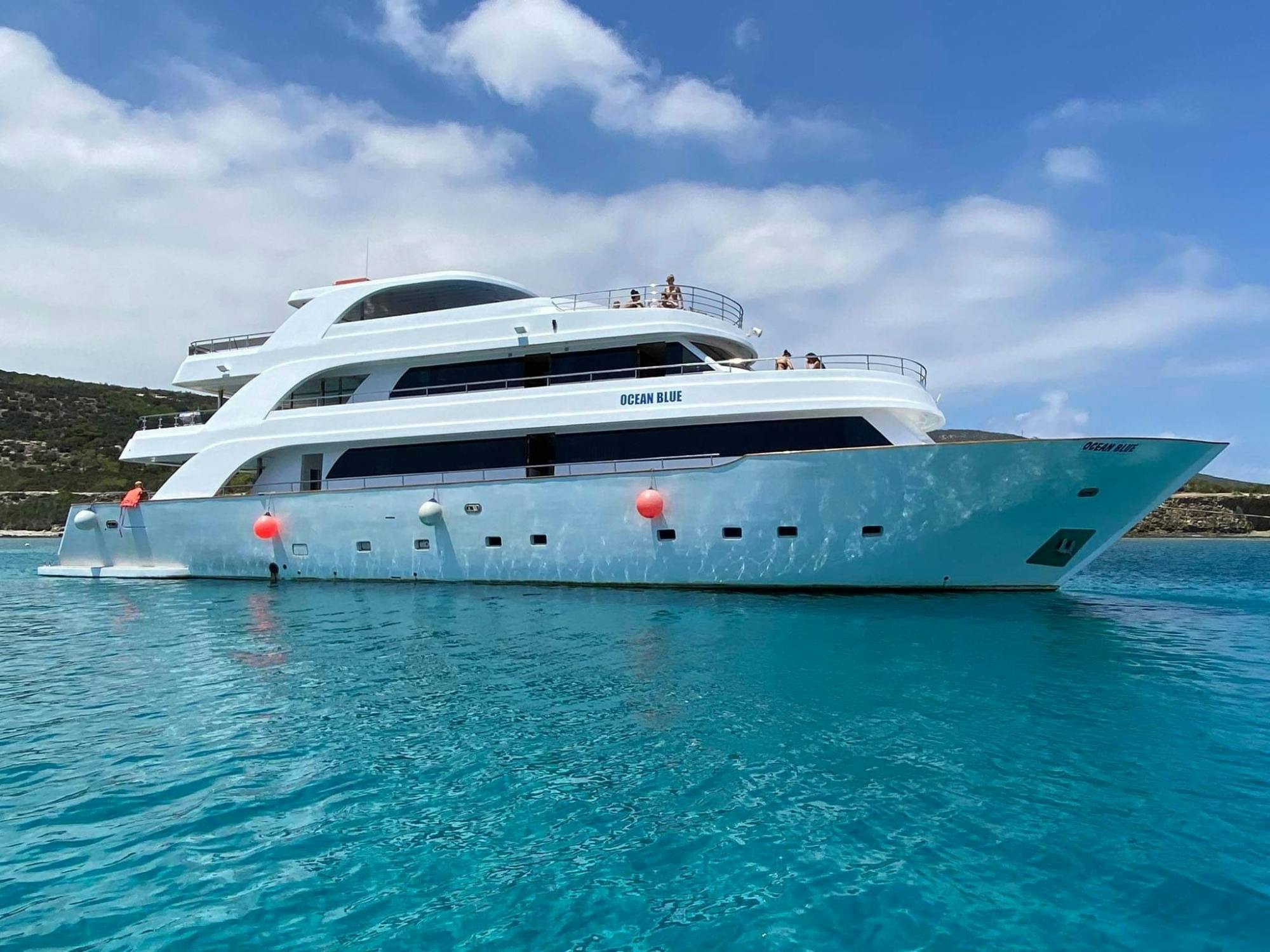 Morning Half-Day Cruise from Paphos to Blue Lagoon