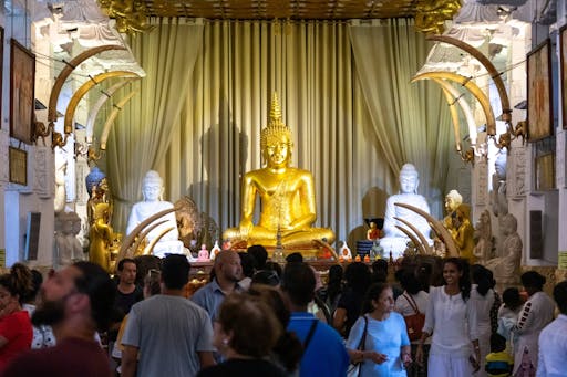 Kandy, Sigiriya, Dambulla & Minneriya Park Safari Two-day Tour from the East Coast