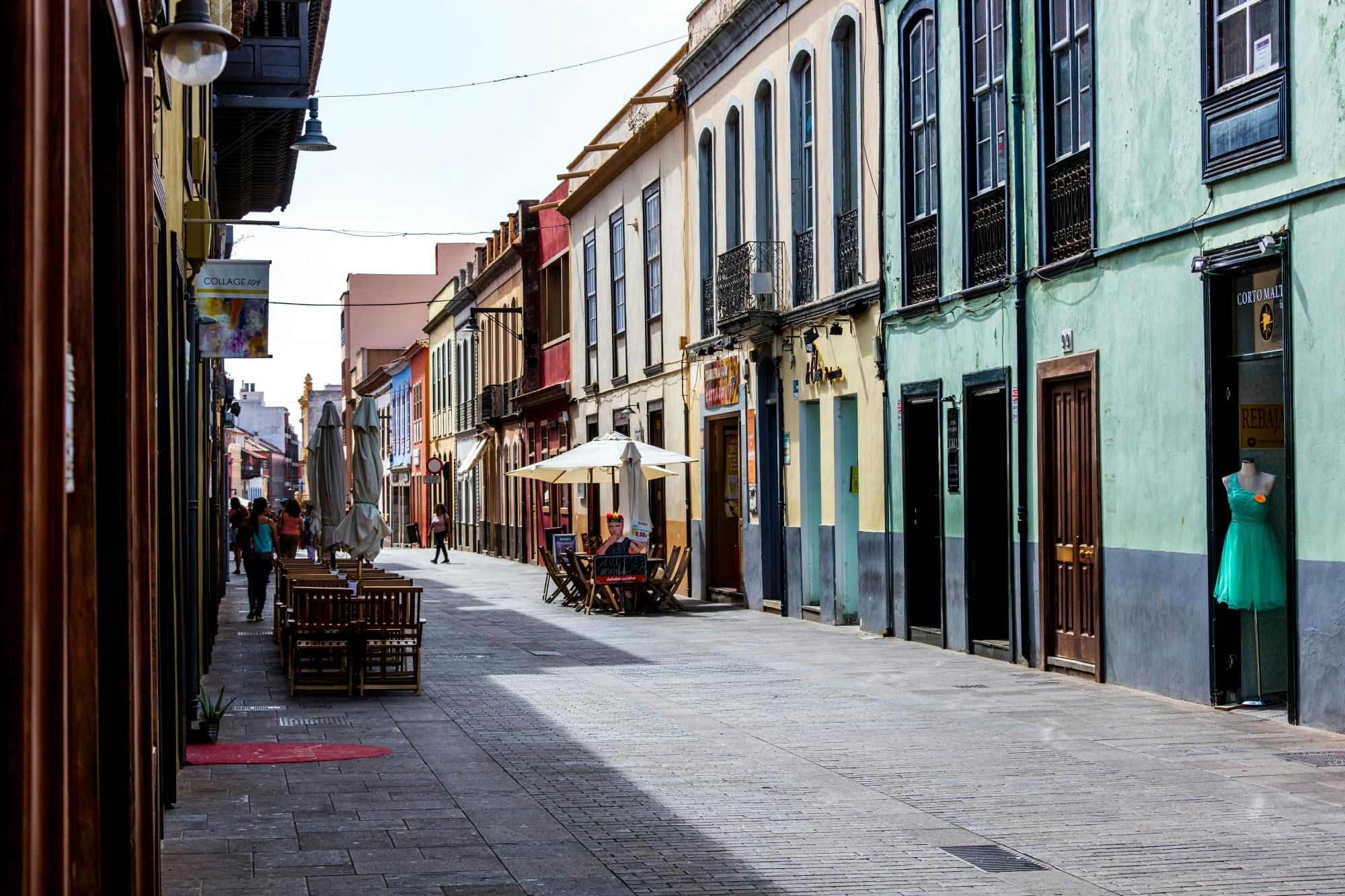 Transfer to La Laguna for Christmas Shopping & Lights