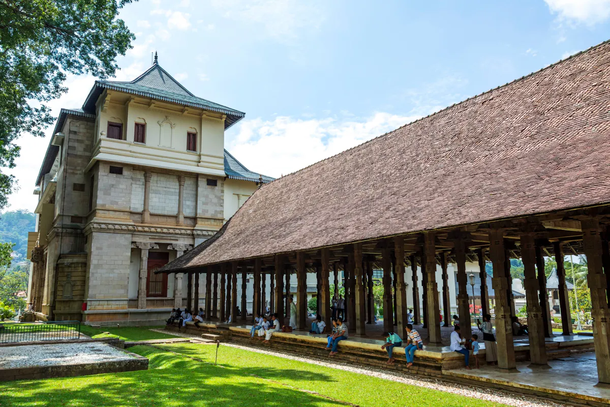 Kandy Day Tour from the East Coast