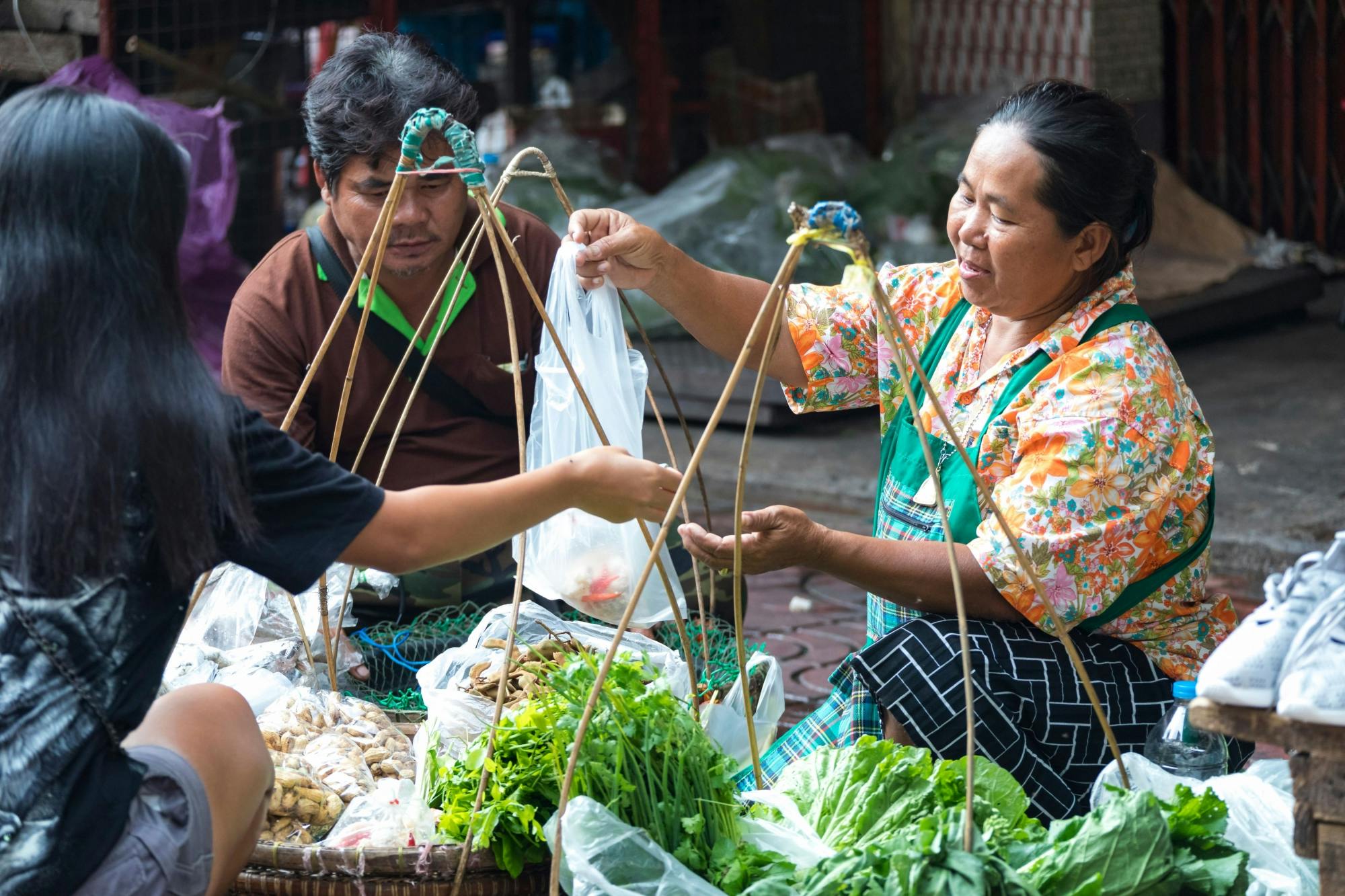 Talad Noi Community Tour and Flower Market