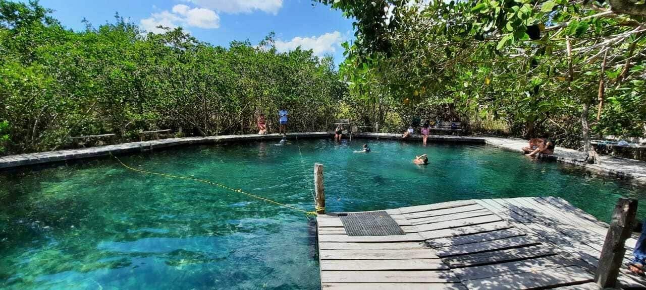 Full-day guided boat tour to Holbox and Passion Islands