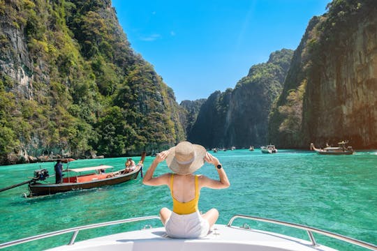 Escursione in motoscafo di un'intera giornata a Phi Phi e Bamboo Island da Phuket