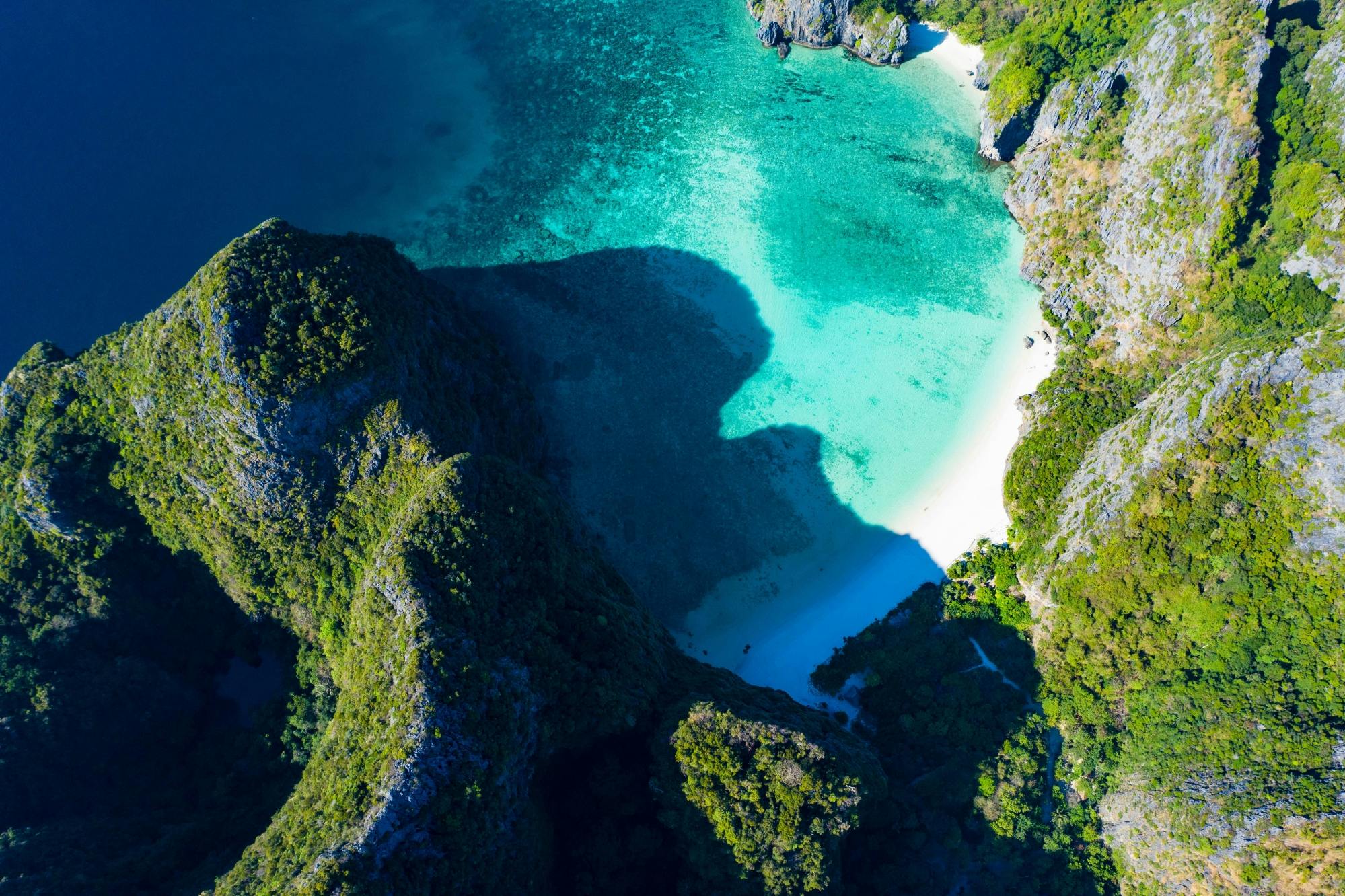 Phi Phi and Bamboo Island speedboat tour