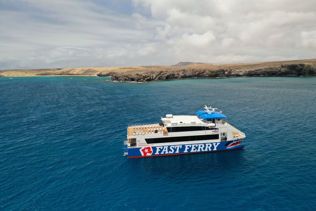Return ferry ticket from Fuerteventura to Lanzarote